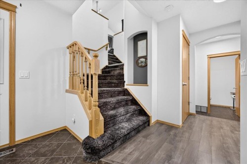 2745 Coopers Manor Sw, Airdrie, AB - Indoor Photo Showing Other Room