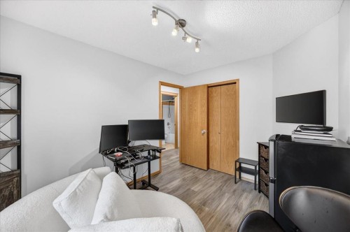 2745 Coopers Manor Sw, Airdrie, AB - Indoor