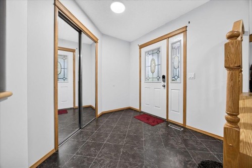 2745 Coopers Manor Sw, Airdrie, AB - Indoor Photo Showing Other Room