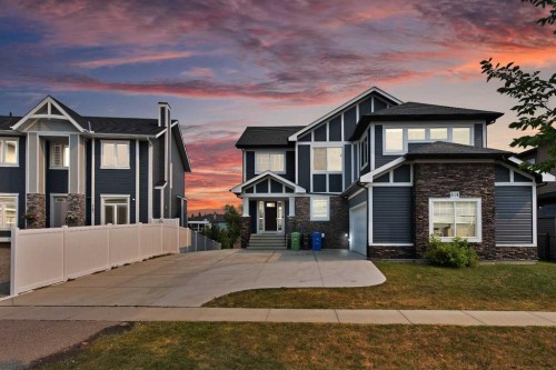 146 Canoe Crescent SW Airdrie, AB T4B 2N9