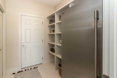 542 Rivercrest View, Cochrane, AB - Indoor