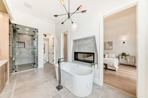 1612 49 Avenue Sw, Calgary, AB - Indoor Photo Showing Bathroom With Fireplace