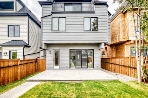 1612 49 Avenue Sw, Calgary, AB - Outdoor With Exterior