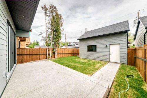 1612 49 Avenue Sw, Calgary, AB - Outdoor With Exterior