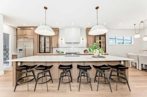 1612 49 Avenue Sw, Calgary, AB - Indoor Photo Showing Dining Room