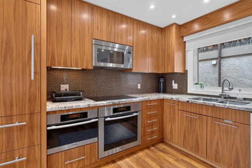 6-1726 8 Avenue Nw, Calgary, AB - Indoor Photo Showing Kitchen With Double Sink With Upgraded Kitchen