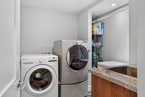 6-1726 8 Avenue Nw, Calgary, AB - Indoor Photo Showing Laundry Room