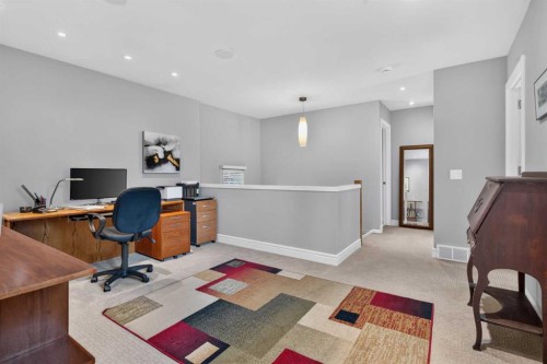 6-1726 8 Avenue Nw, Calgary, AB - Indoor