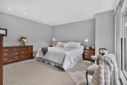 6-1726 8 Avenue Nw, Calgary, AB - Indoor Photo Showing Bedroom
