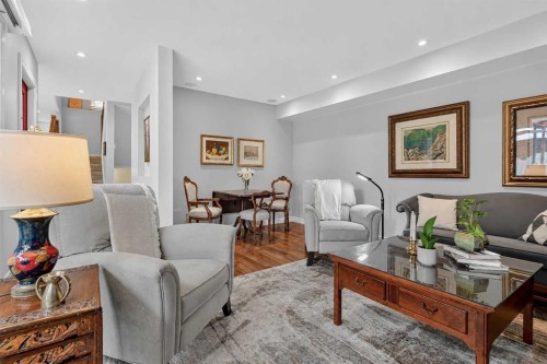 6-1726 8 Avenue Nw, Calgary, AB - Indoor Photo Showing Living Room