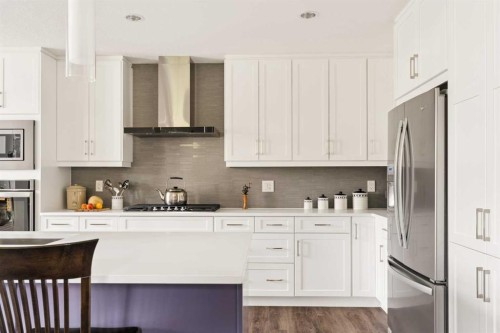 25 Quarry Common Se, Calgary, AB - Indoor Photo Showing Kitchen