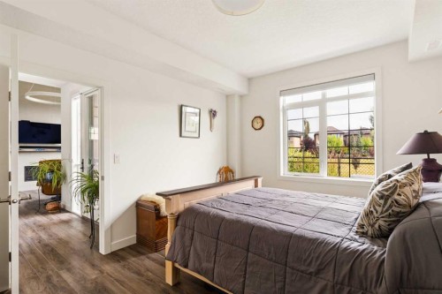 25 Quarry Common Se, Calgary, AB - Indoor Photo Showing Bedroom