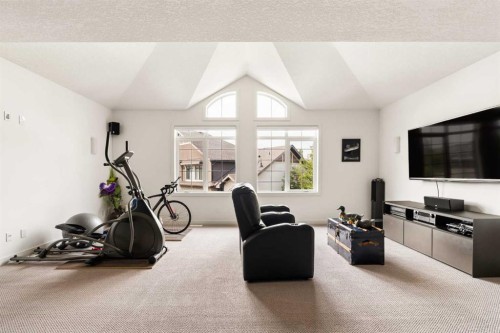 25 Quarry Common Se, Calgary, AB - Indoor
