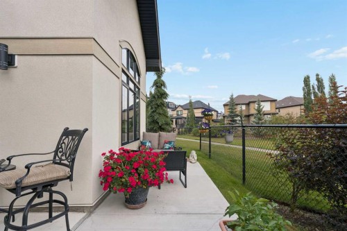 25 Quarry Common Se, Calgary, AB - Outdoor