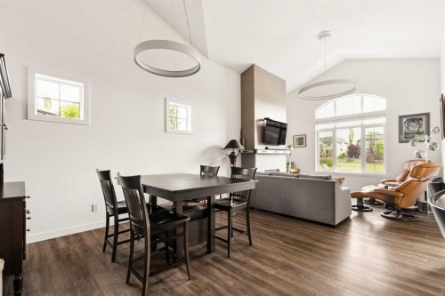 25 Quarry Common Se, Calgary, AB - Indoor Photo Showing Other Room