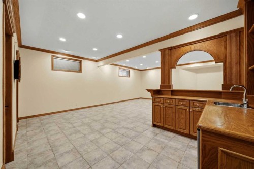 250 Diamond Drive Se, Calgary, AB - Indoor Photo Showing Other Room