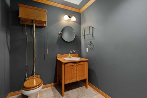 250 Diamond Drive Se, Calgary, AB - Indoor
