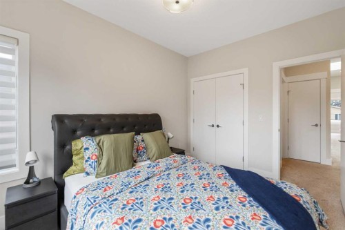 2020 37 Street Sw, Calgary, AB - Indoor Photo Showing Bedroom