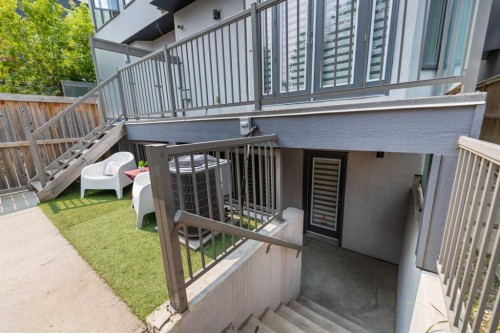 2020 37 Street Sw, Calgary, AB - Outdoor With Exterior