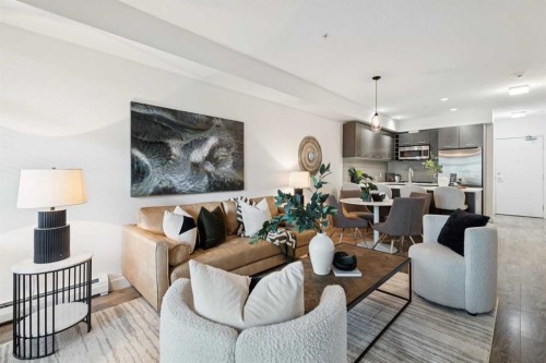 208-323 20 Avenue Sw, Calgary, AB - Indoor Photo Showing Living Room