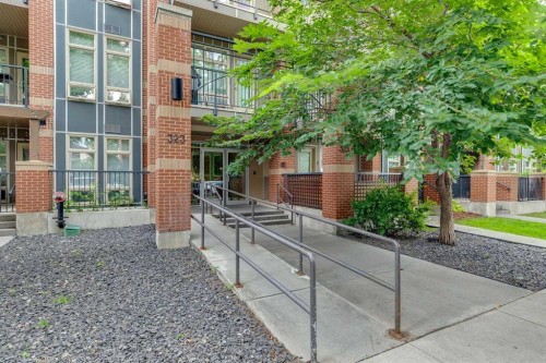 208-323 20 Avenue Sw, Calgary, AB - Outdoor