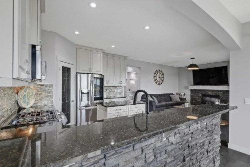 268 Rainbow Falls Way, Chestermere, AB - Indoor Photo Showing Kitchen With Stainless Steel Kitchen With Upgraded Kitchen