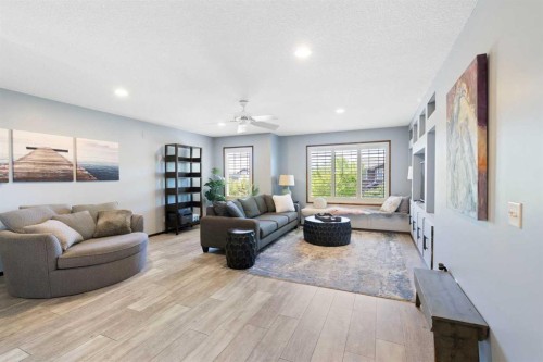 382 Tuscany Ravine Road Nw, Calgary, AB - Indoor Photo Showing Living Room