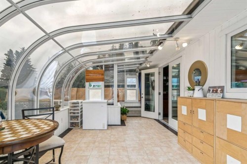 731 Archwood Road Se, Calgary, AB - Indoor
