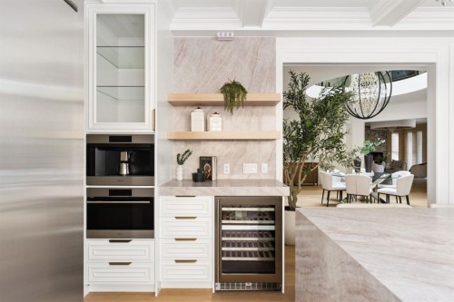 79 Bel-Aire Place Sw, Calgary, AB - Indoor