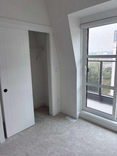 103-4270 Norford Avenue Nw, Calgary, AB - Indoor Photo Showing Other Room