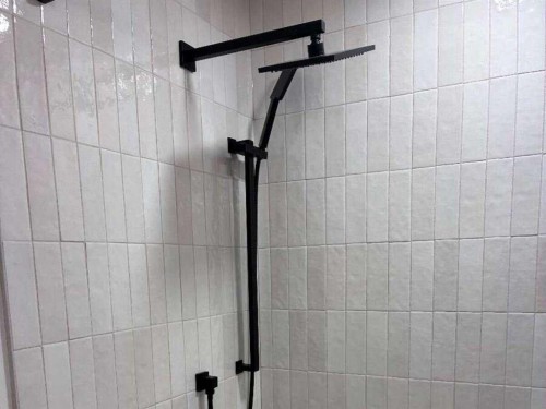 103-4270 Norford Avenue Nw, Calgary, AB - Indoor Photo Showing Bathroom