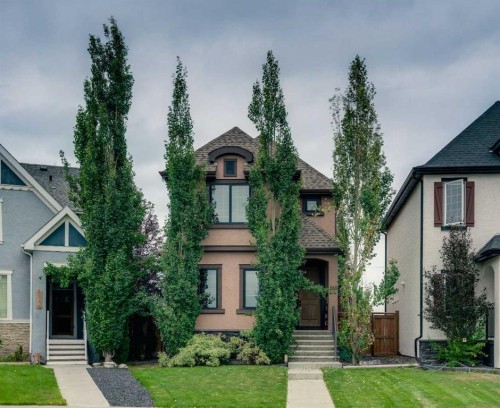 360 Marquis Heights Se, Calgary, AB - Outdoor With Facade