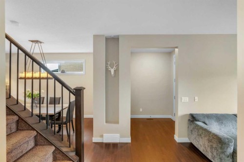 360 Marquis Heights Se, Calgary, AB - Indoor Photo Showing Other Room