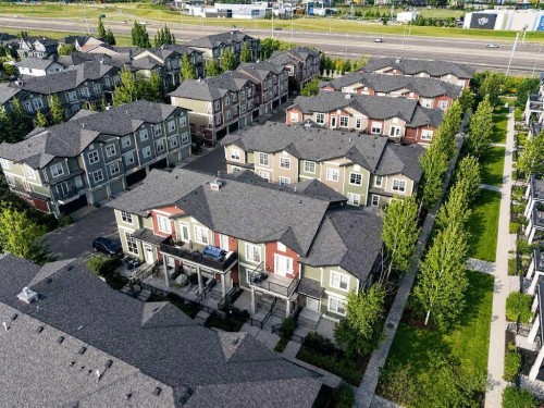 218 Cranford Se, Calgary, AB - Outdoor