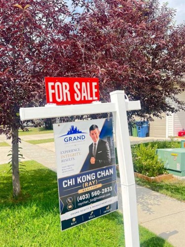2092 Reunion Boulevard Nw, Airdrie, AB - Outdoor