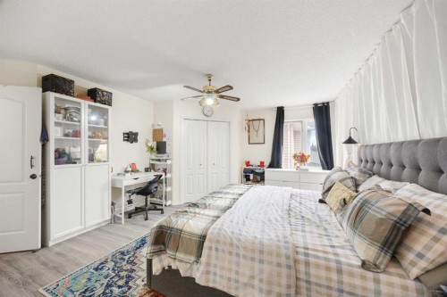 58 Citadel Crest Circle Nw, Calgary, AB - Indoor Photo Showing Bedroom