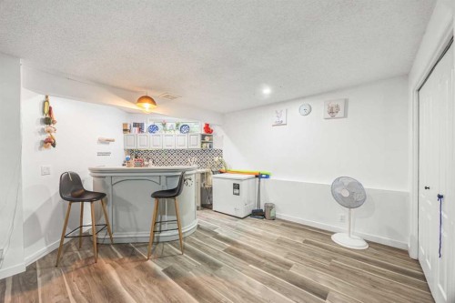 58 Citadel Crest Circle Nw, Calgary, AB - Indoor