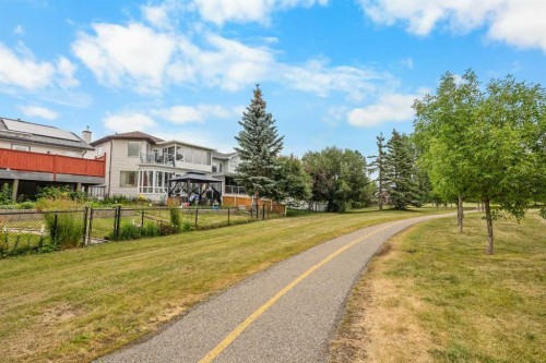 58 Citadel Crest Circle Nw, Calgary, AB - Outdoor