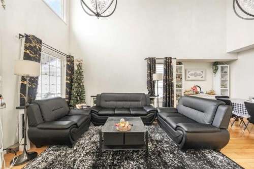 58 Citadel Crest Circle Nw, Calgary, AB - Indoor Photo Showing Living Room