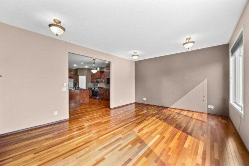 3906 2 Street Nw, Calgary, AB - Indoor Photo Showing Other Room