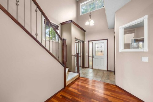3906 2 Street Nw, Calgary, AB - Indoor Photo Showing Other Room