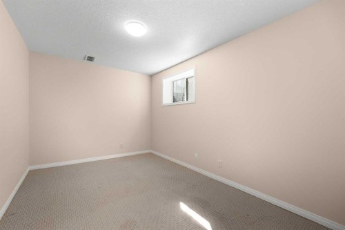 3906 2 Street Nw, Calgary, AB - Indoor Photo Showing Other Room