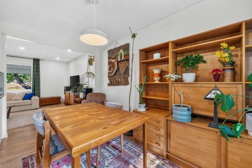 632 Foritana Road Se, Calgary, AB - Indoor Photo Showing Dining Room