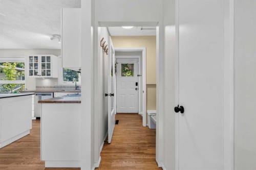 632 Foritana Road Se, Calgary, AB - Indoor