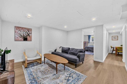 632 Foritana Road Se, Calgary, AB - Indoor Photo Showing Living Room
