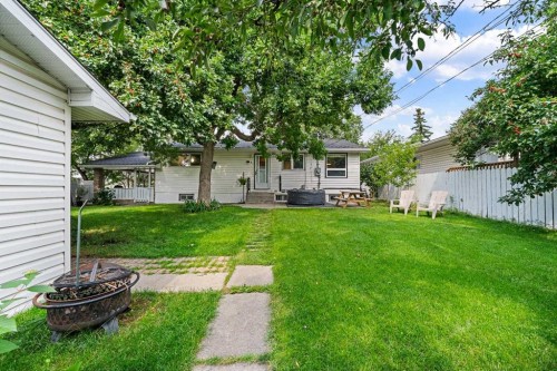 632 Foritana Road Se, Calgary, AB - Outdoor