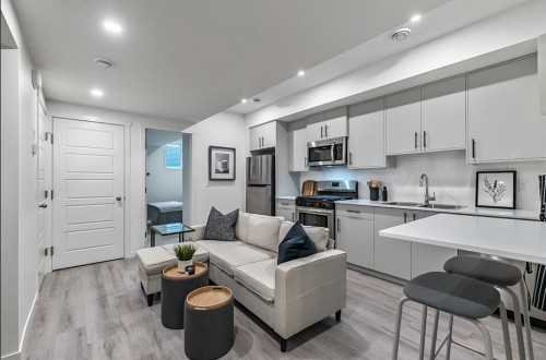 270 Creekside Manor Sw, Calgary, AB 