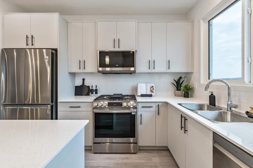270 Creekside Manor Sw, Calgary, AB 