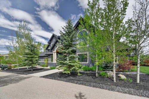168 Posthill Drive Sw, Calgary, AB - Outdoor