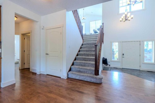 1835 Evergreen Drive Sw, Calgary, AB - Indoor Photo Showing Other Room